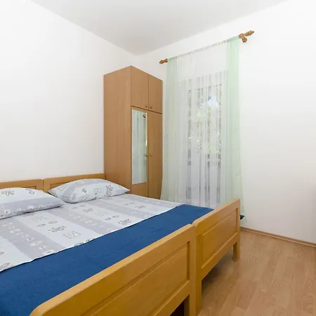Caric Apartment *
