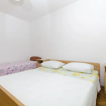 Apartament Caric